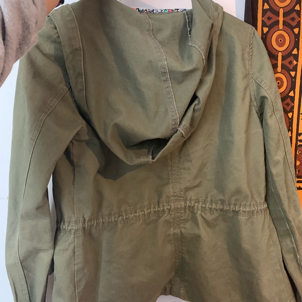 Spring jacket - Picture 3 of 3